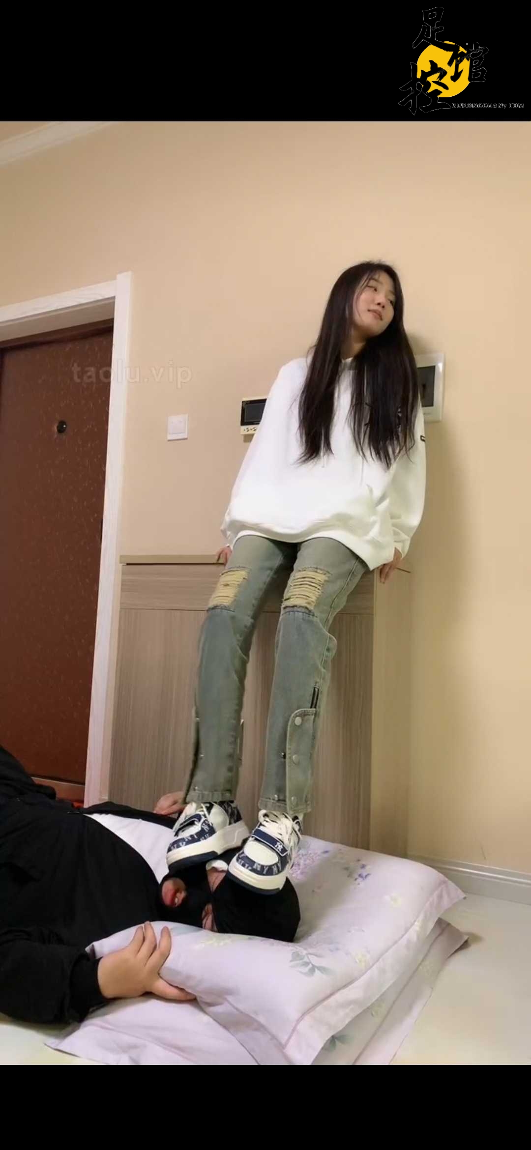 Screenshot_20231001_004911_com.huawei.himovie.jpg