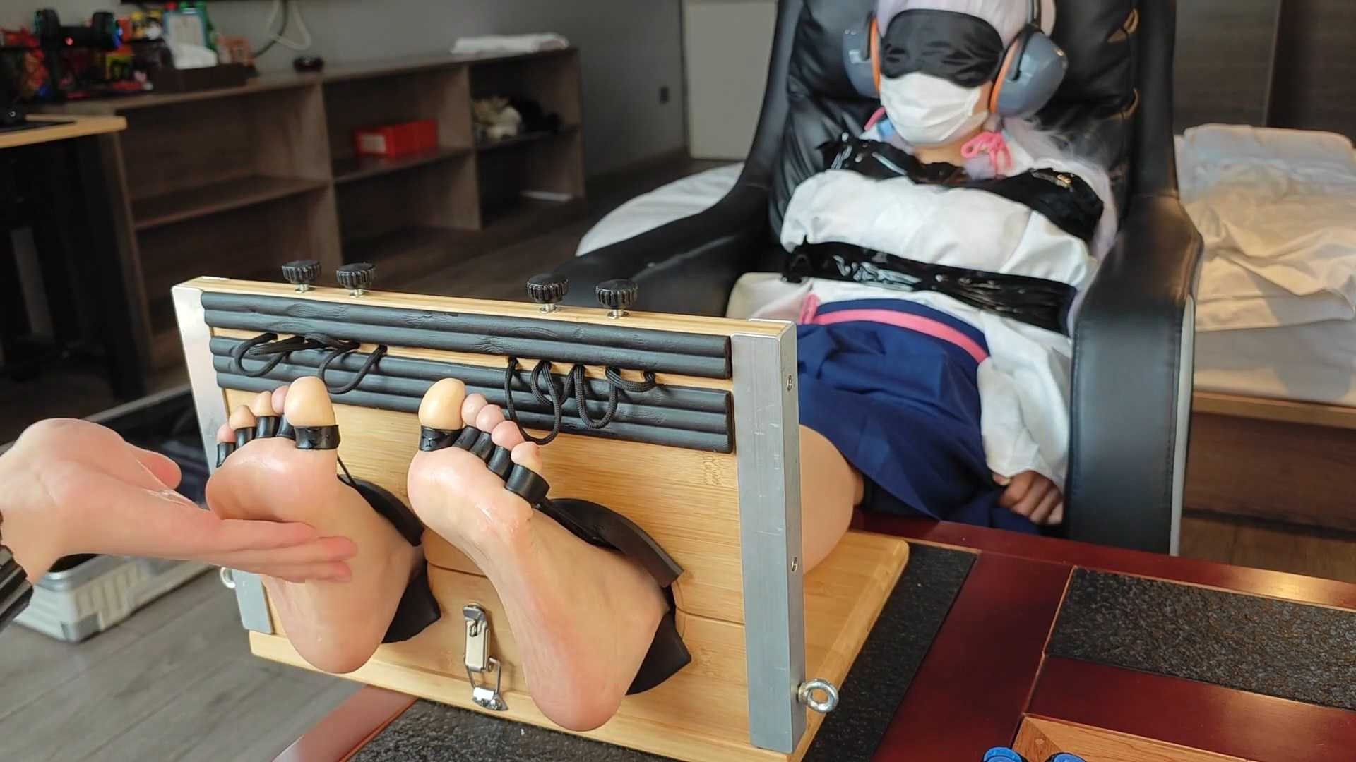 神里cos足疗.mp4_20250627_071331.333.jpg